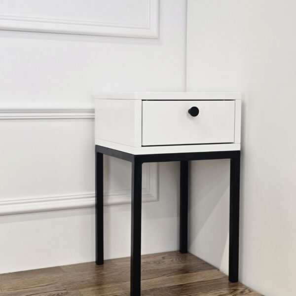 Lovos Staliukas Mažytė